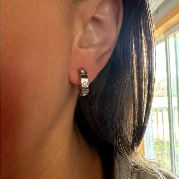 NEW LUXURY SMALL ZIRCONIA STUDDED HOOP EARRINGS - Picture 9 of 12